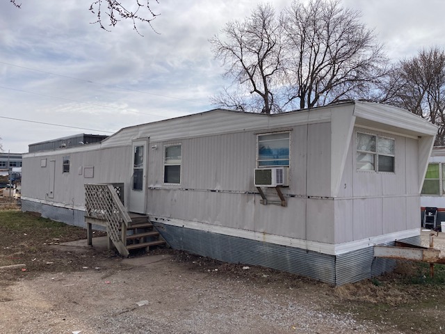 2703 West 24th Street